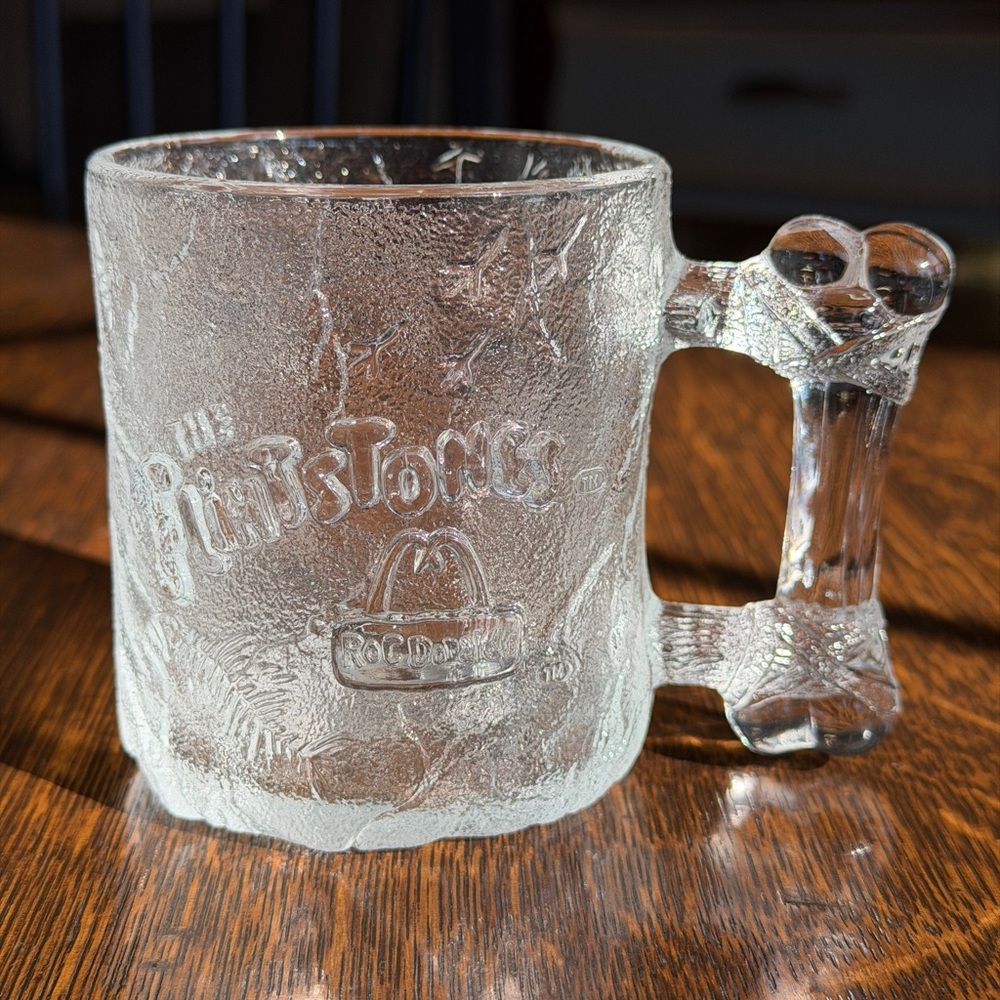 Vintage 1993 McDonald’s Flintstones Collector Glass Mug Set. G13 - Picture 6 of 8